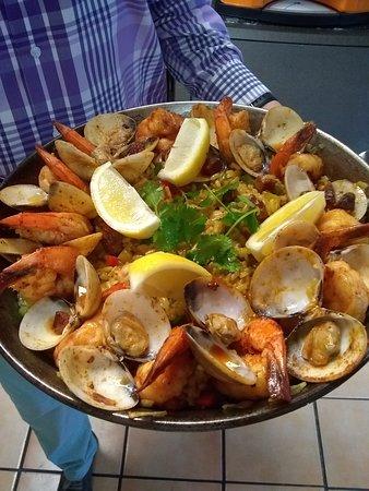 TRES Cazuelas Latin Cuisine